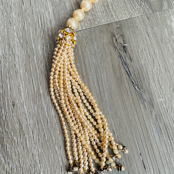 Vintage Chanel pearl necklace  / belt main image 4